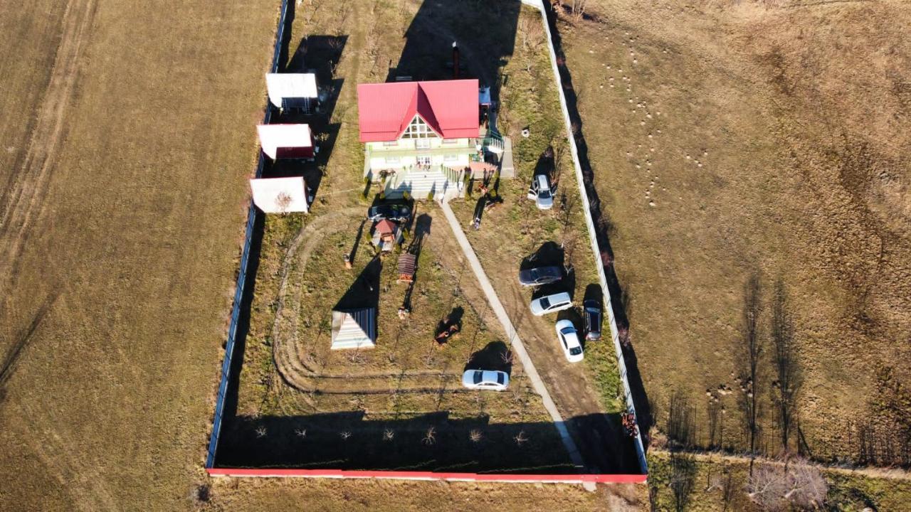 La Capra Vecinului Villa Oglinzi Екстериор снимка